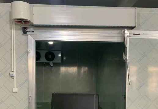 冷庫門口的風(fēng)幕機(jī)起什么作用