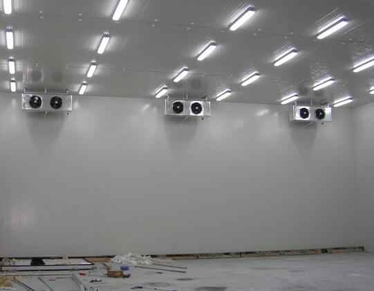  冷庫除霜老是跳閘是什么問題